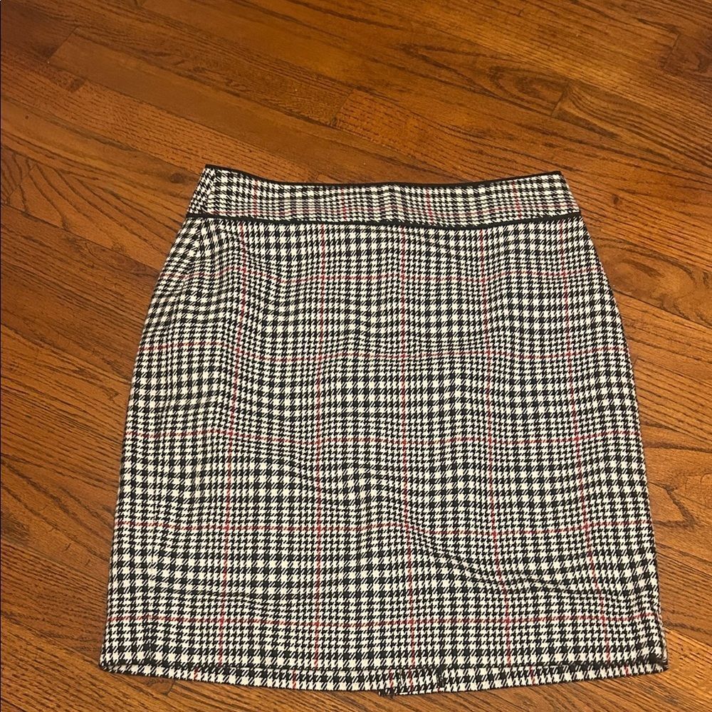 Banana Republic Black and White Plaid Pencil Skirt